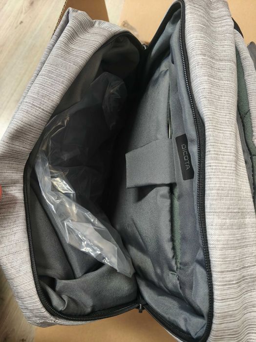 Уникална раница за лаптоп и таблет Dicota Code 15"