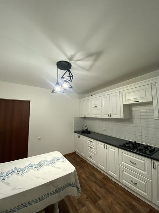 Продам 2комн квартиру 1мкр 3