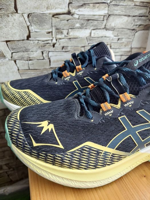 Asics Fuji Lite 4 FF Blast. Masura 42,5-43