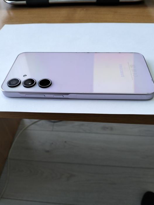 Samsung A35 5G сотовый телефон