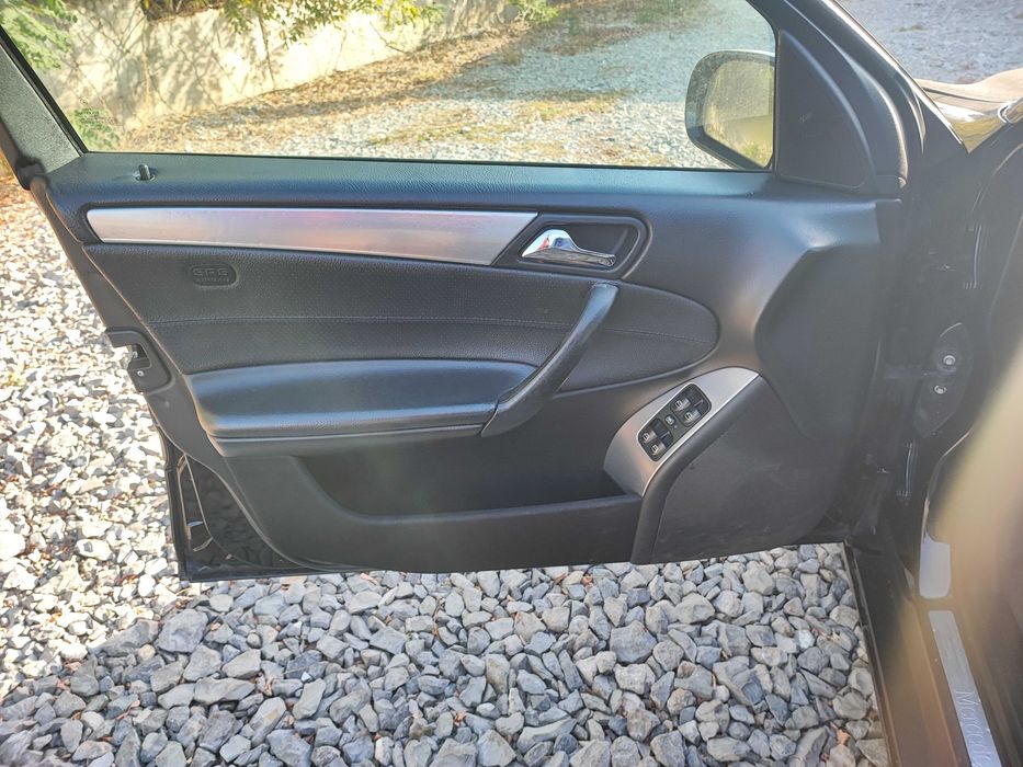 Мерцедес C 220 CDI 150 коня W203 На Части