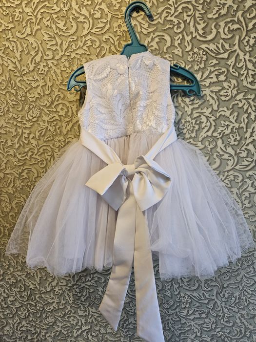 Продам платья мама дочь