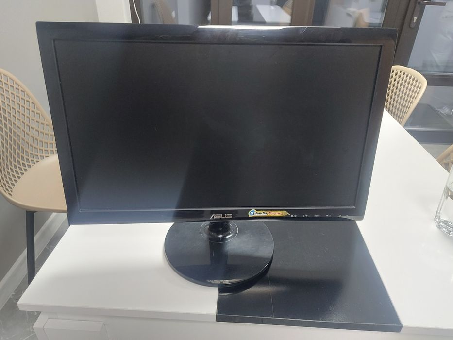 Монитори (различни модели)