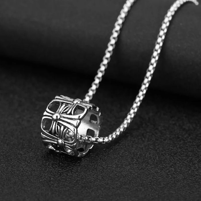 Цепочка с кулоном