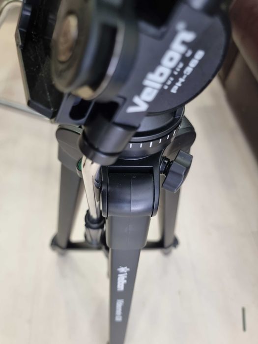 Статив тринога Velbon Videomate 638