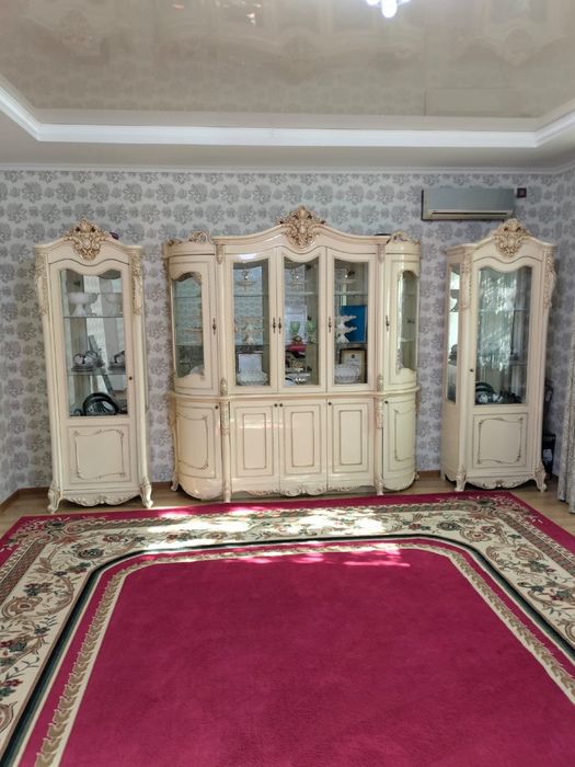 Диван и Гарнитура для гостинной