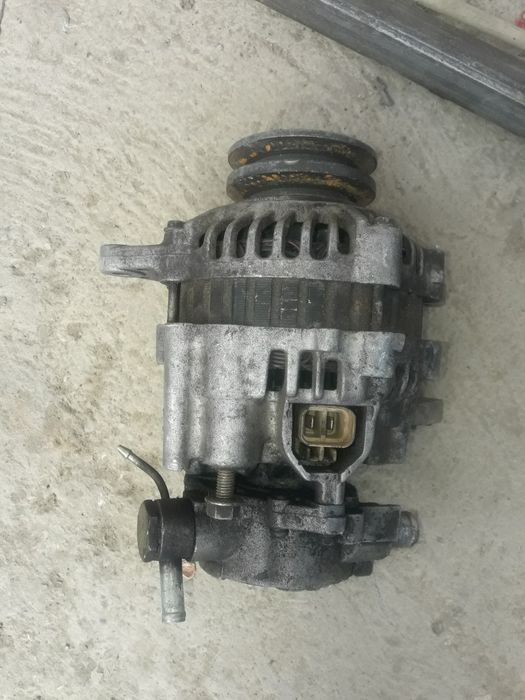 Alternator de mitsubishi l 200 anul 1997 2006