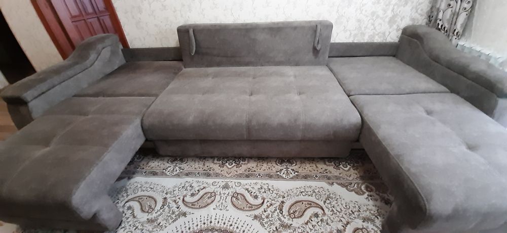 Диван, длинна 3.45