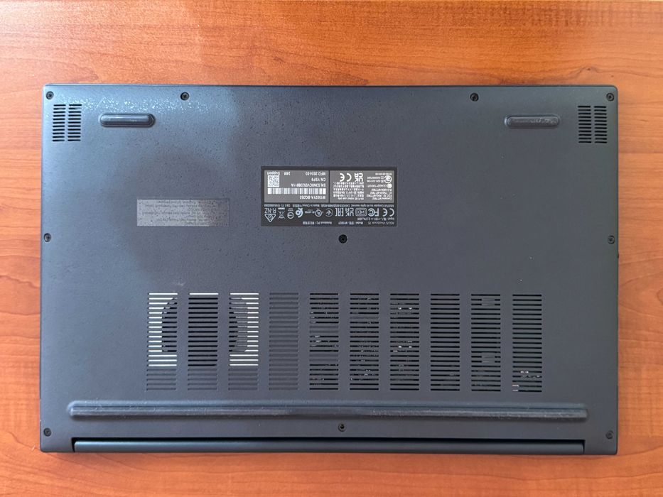 лаптоп Asus Vivobook 15 M1502Y