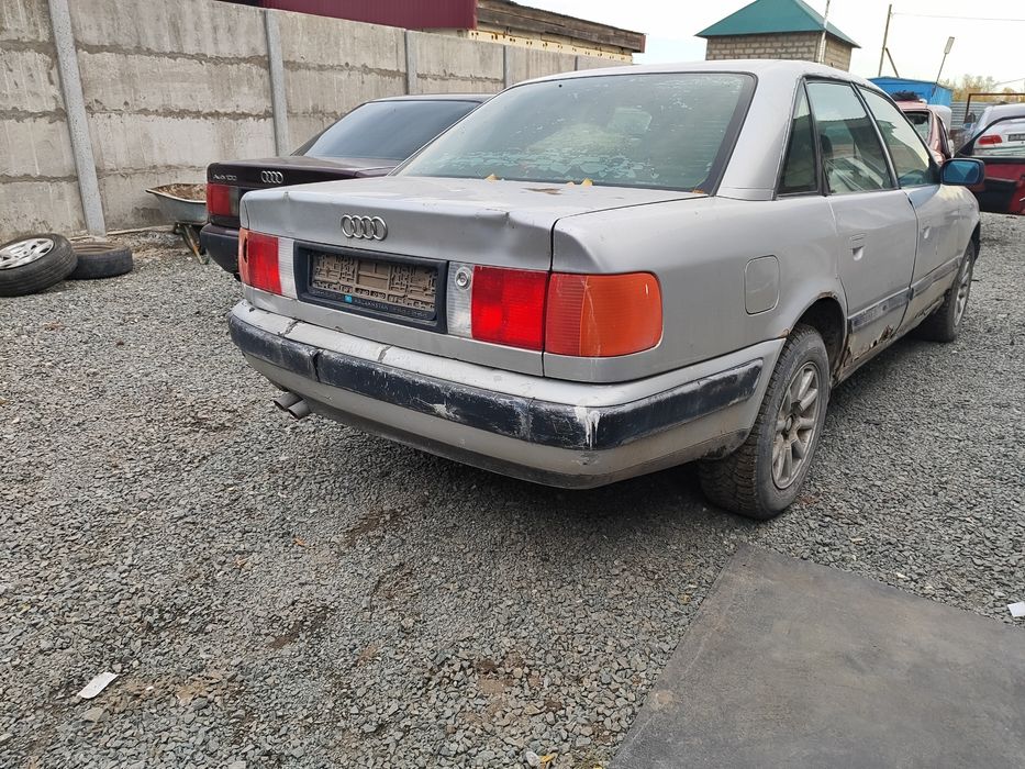 Ауди 100с4 2.6 по запчастям