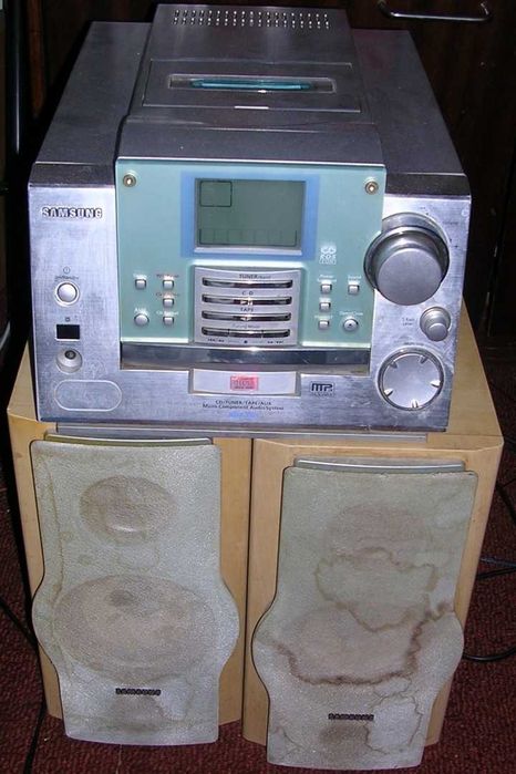 Стерео аудио система уредба Samsung Модел MM-ZB9