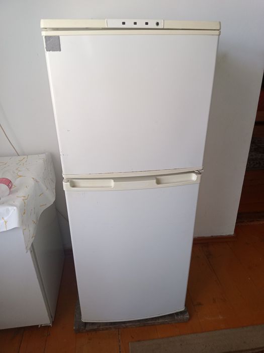 Холодильник бу сатылады