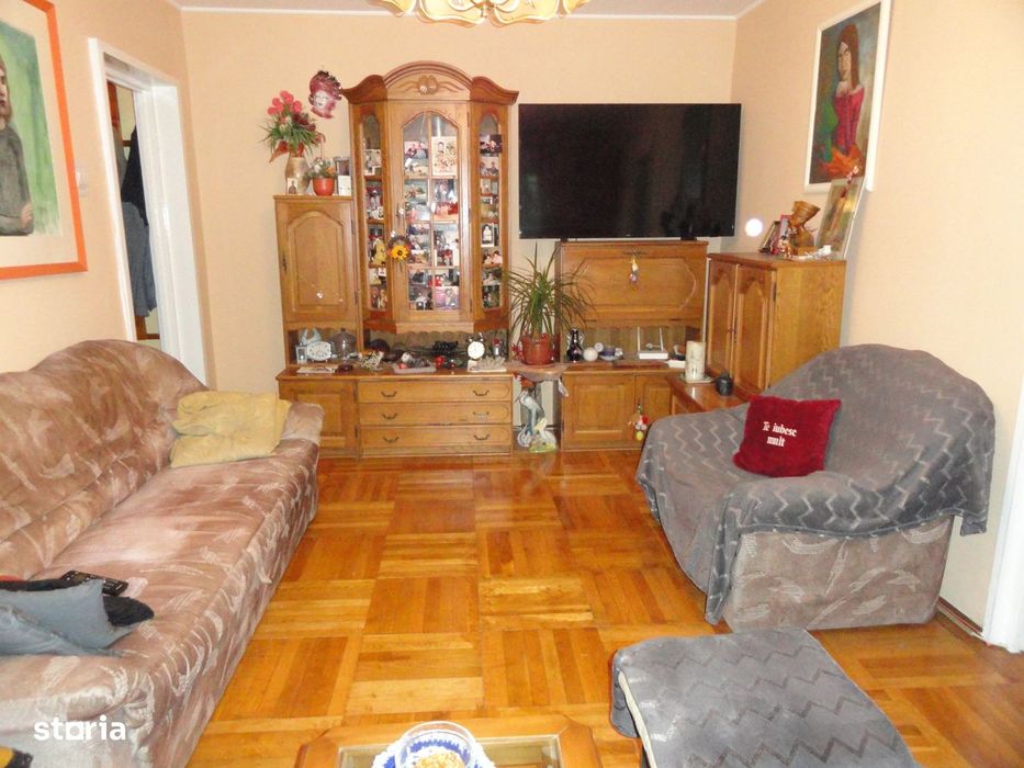 Apartament 3 camere conf. 1, 2 balcoane, et. 3, Vlaicu - Lebada, 73 mp