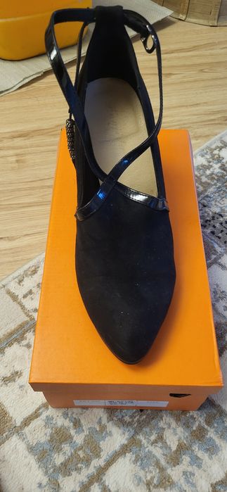 Продам туфли 39 размера