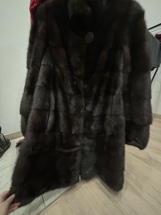 Продам норковую шубу