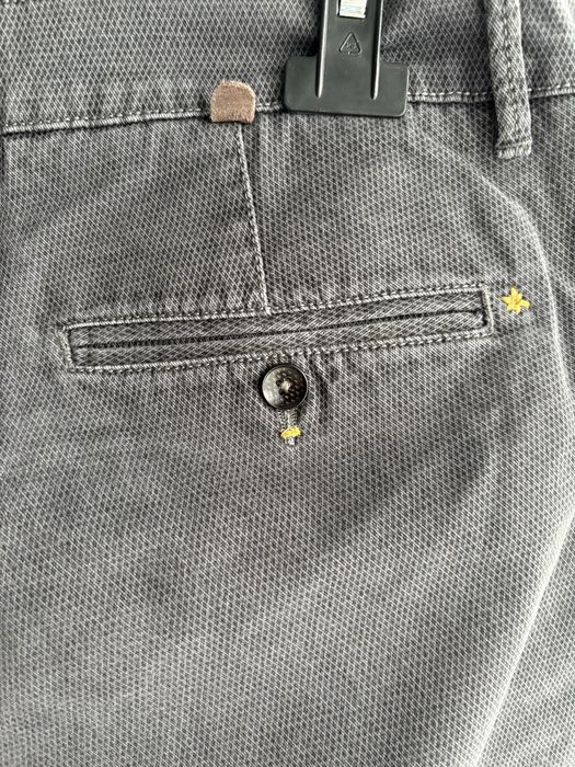Pantaloni barbati