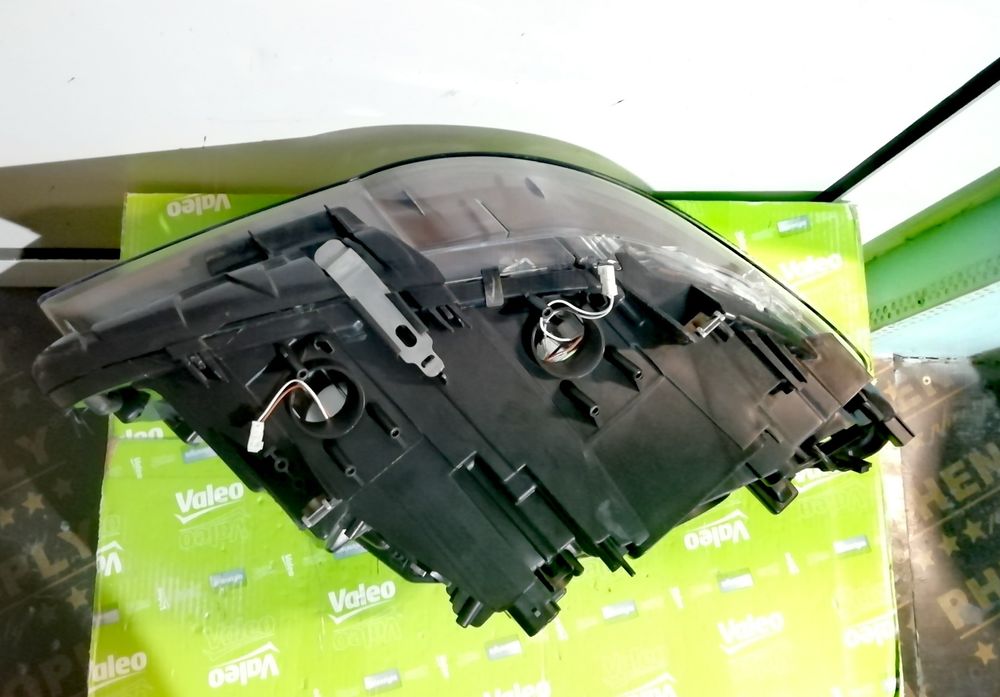 Фар фарове за BMW F10 F11 M5 / БМВ 5 Ф10 Ф11 Dynamic - Xenon.