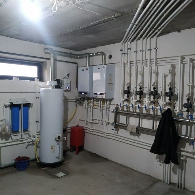 Ariston ustanovka, santexnik