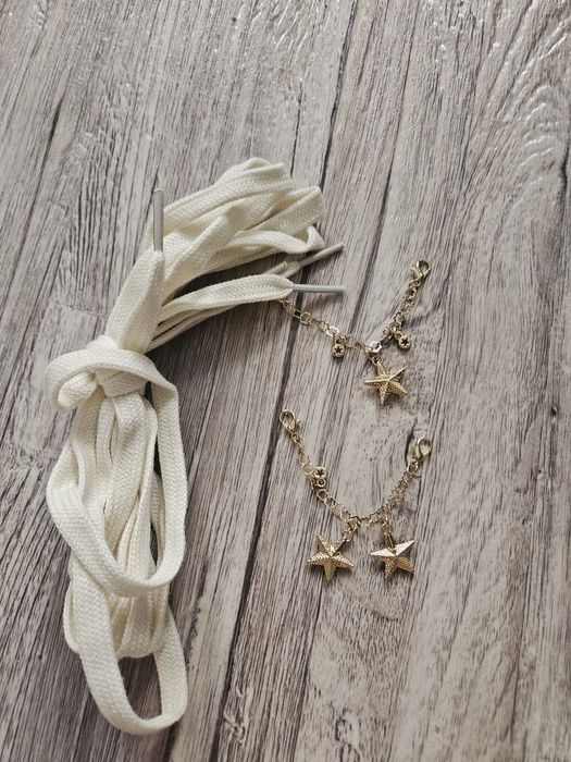 Нахожусь в Алмате. Доставка стоит отдельно либо приехать смому/самой