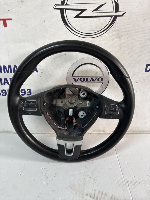 Volan din piele cu comenzi gama Volkswagen