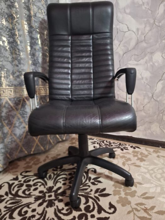 Продается Кресло офисное