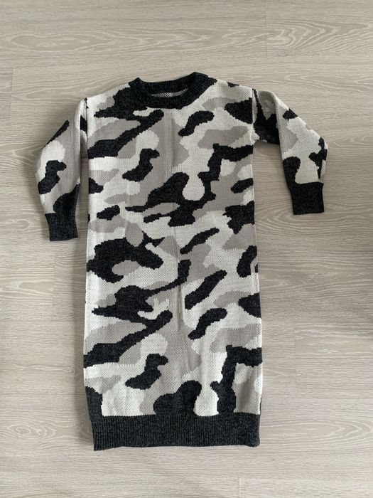 Продаю трикотажное платье