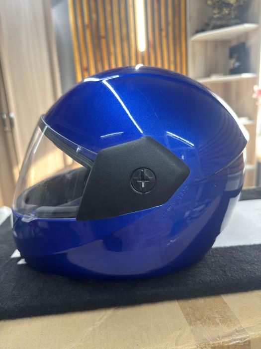 Продается мотошлем почти новый