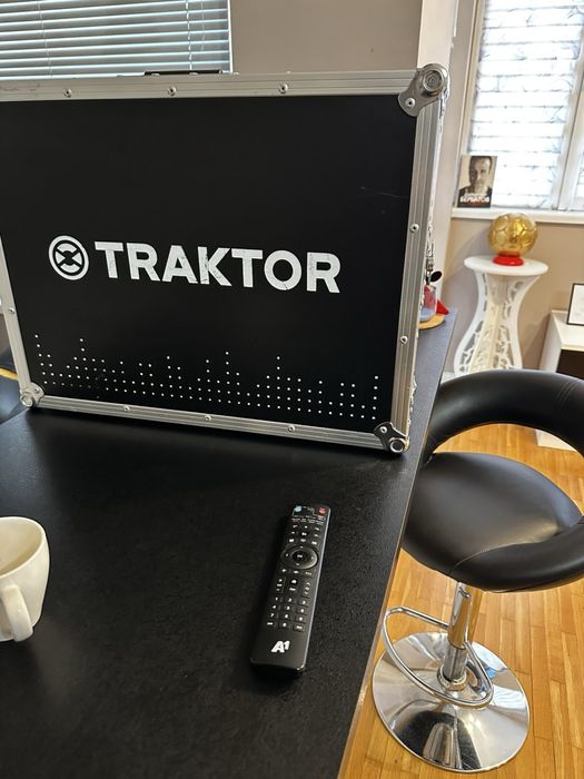 DJ Кейс Traktor за Лаптоп и Dj конзола