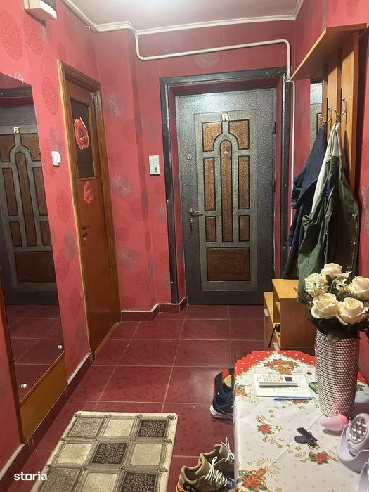 Apartament trei camere, decomandat, et. 1/4, Casa Științei-Supeco