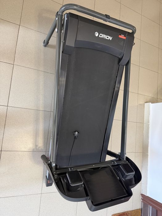 Бягаща пътека Orion Travel J300