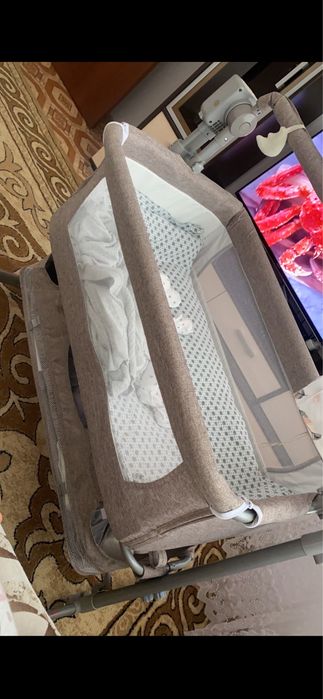 Продам кроватку детскую