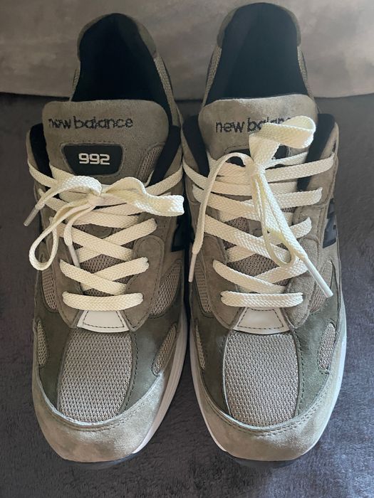Adidași, New Balance