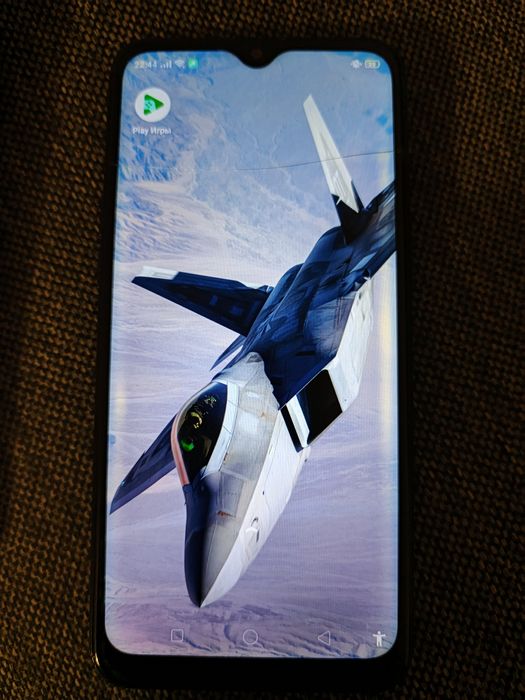 Телефон Realme C2