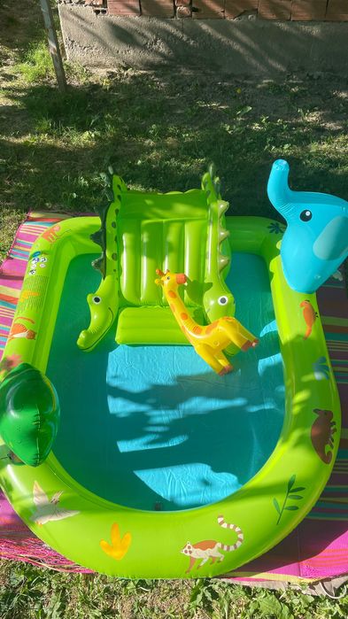 Детски басейн(аквапарк)