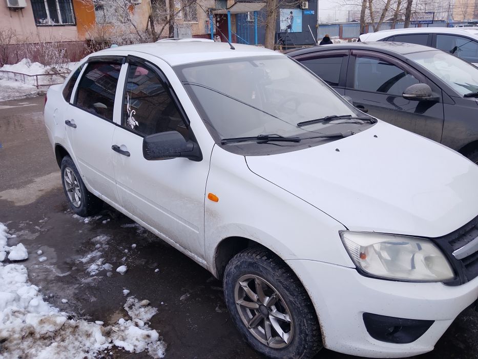 Продам лада гранта 2013 года