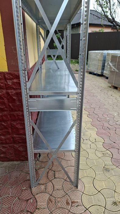 Vând rafturi zincate galvanizate