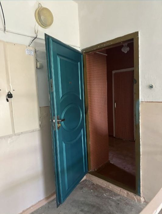 Продаётся 2-комнатная квартира