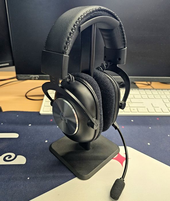 Игровые наушники Logitech G Pro
