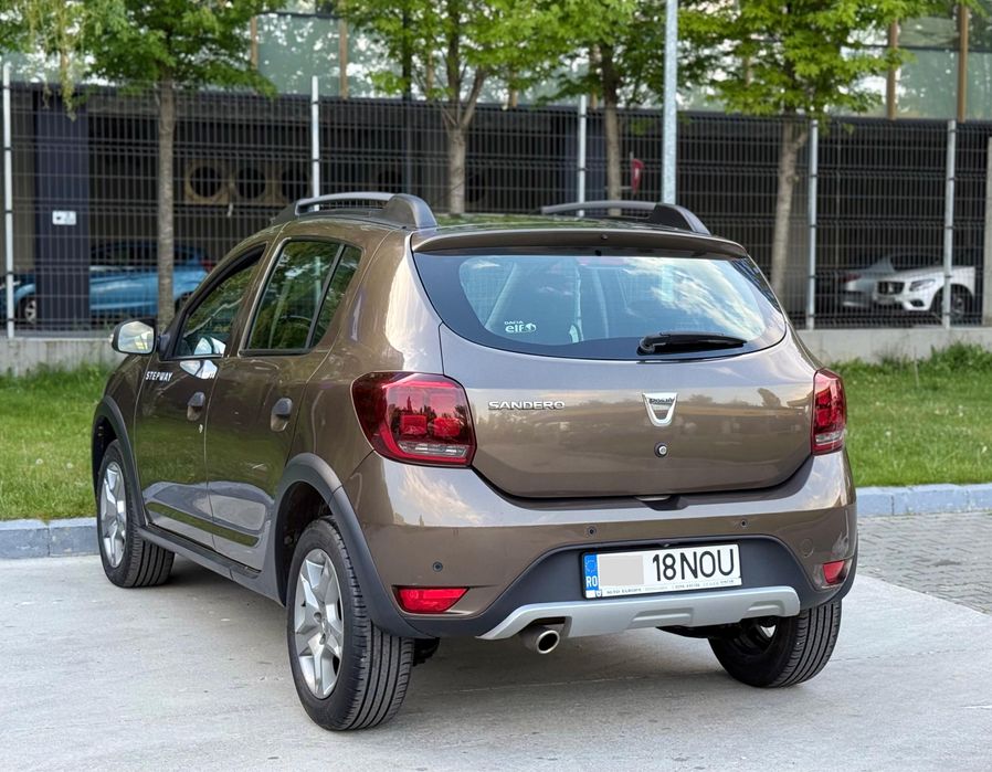 Dacia Sandero Stepway Automat Easy-R- 46.000 km Benzină 0.9 Tce turbo 90 CP Euro 6 Extra dotari full
