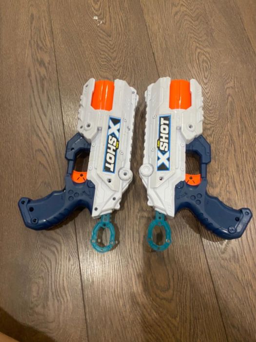 Бластеры, все в хорошем состояний.