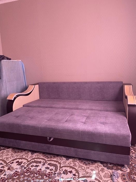 Диван и кресло для гостиной