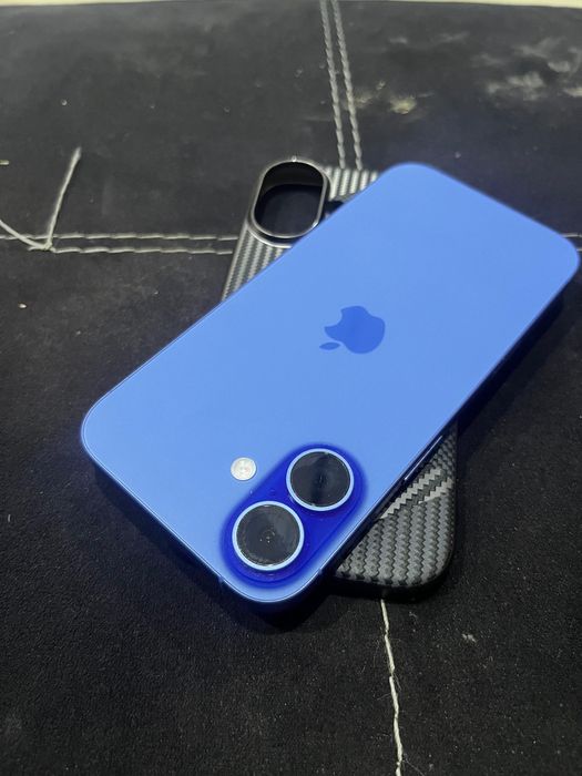 Айфон 16 128 гб .