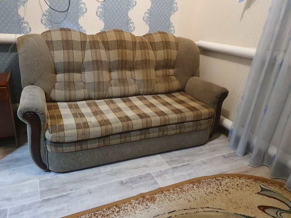 Продается диван в отличном состоянии!