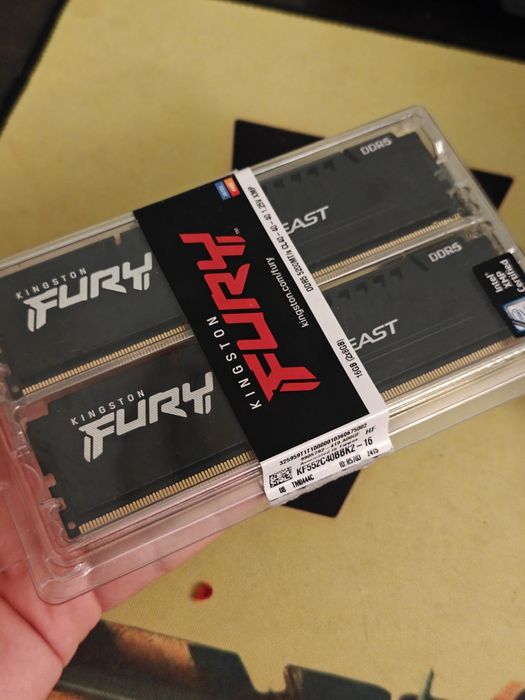 Продам ОЗУ Kingston Fury Beast DDR5