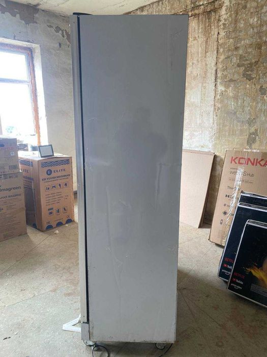 витринный холодильник