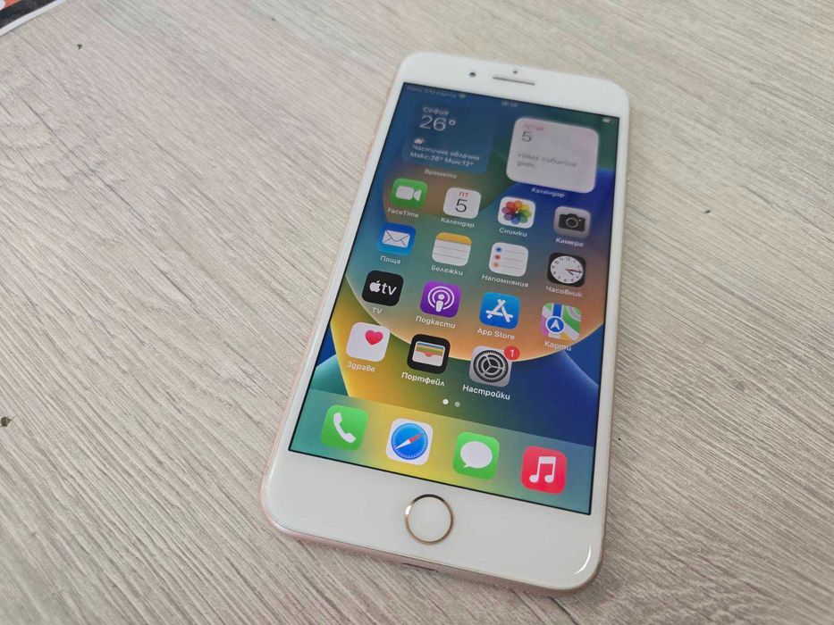 Apple iPhone 8 Plus 64GB / 90%