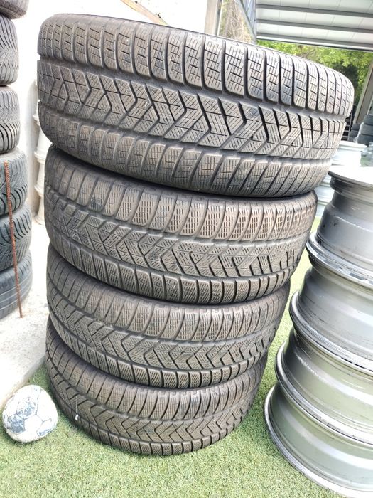 4 бр зимни 255/60/18 Pirelli
