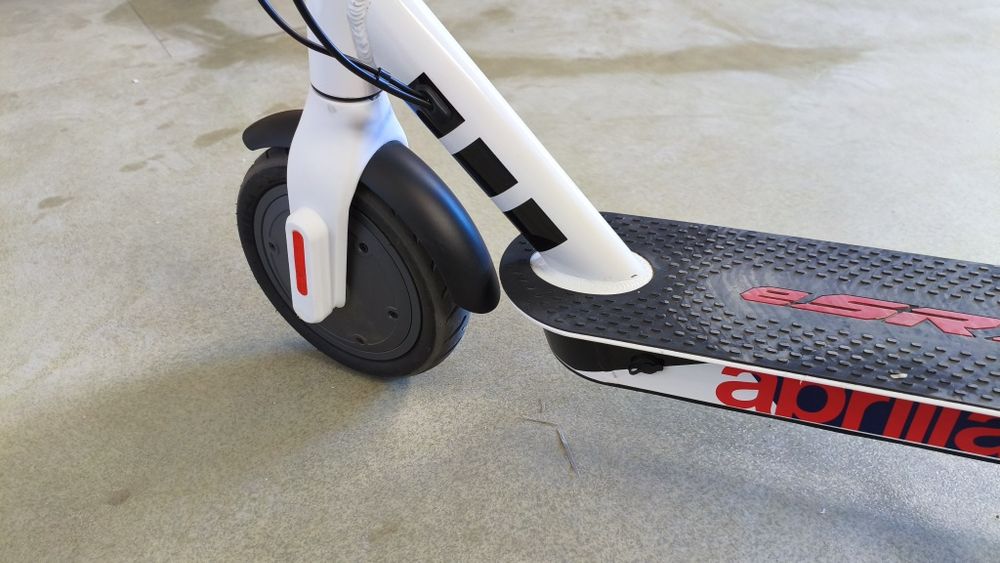 Trotinetă electrica Aprilia