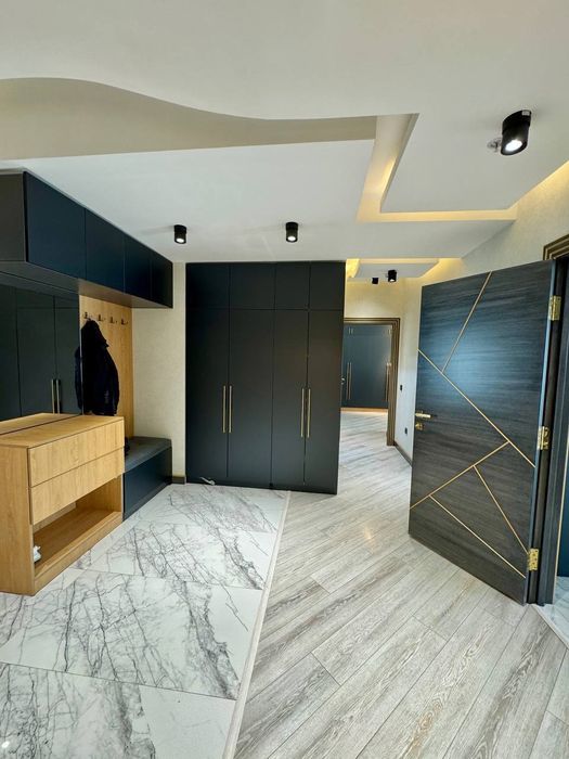 Премиум квартира посуточно Loft Residence у метро Mingurik