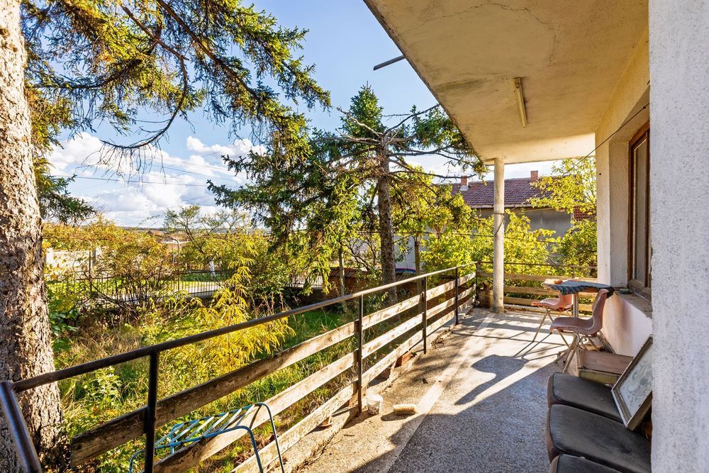 Продава се Къща в с. Гривица, Област Плевен - 150 кв.м за 967 €/кв.м - Снимка #12